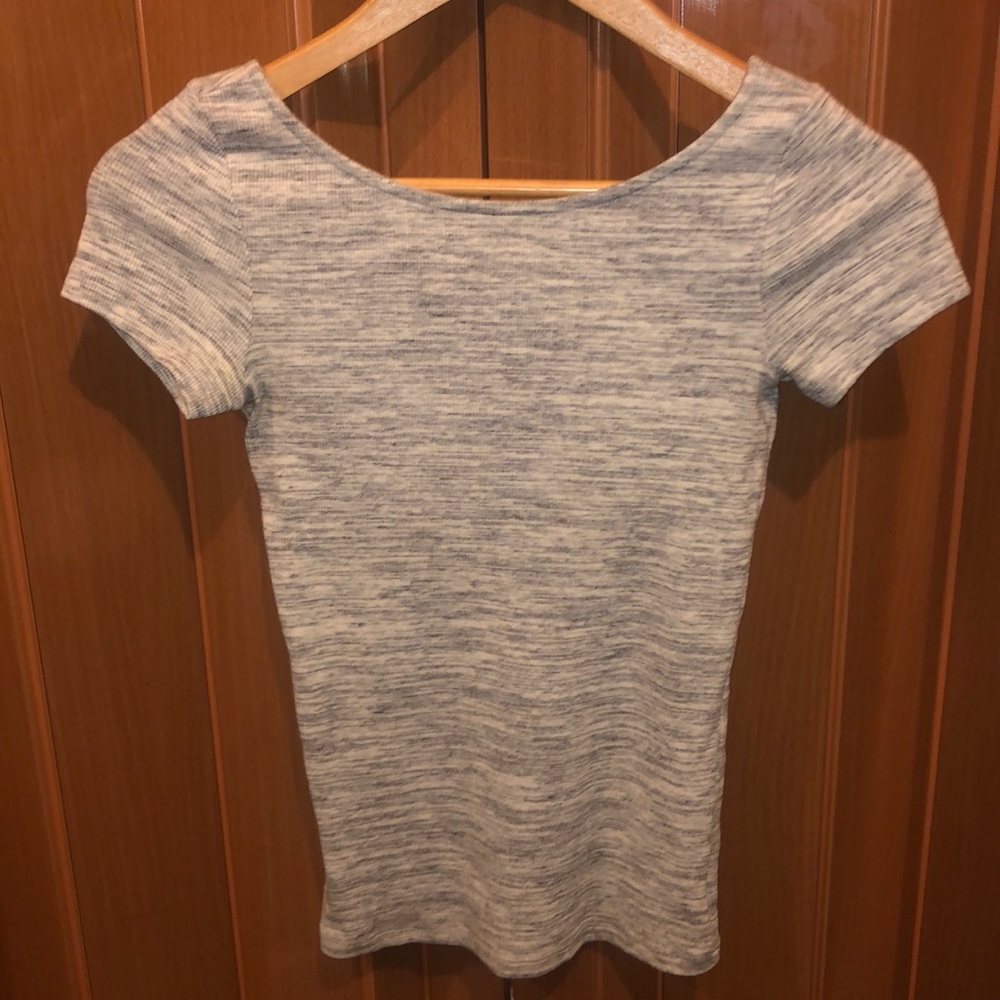 Theory grey T-shirt